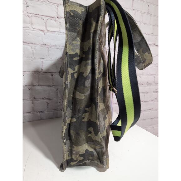 Stella & Dot The Game Changer Camo Canvas Tote Bag Crossbody Bag Shopper - Picture 4 of 13